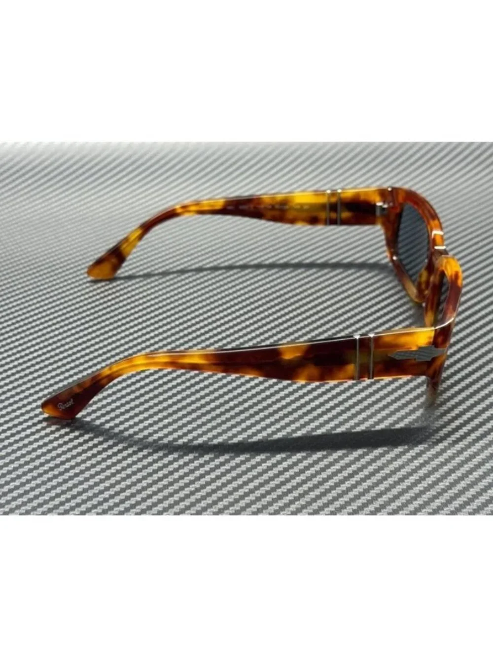 New Persol Men  Brown Tortoise Sunglasses 55-20-145